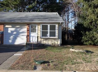 11 Betsy Ross Ln #B, Manchester Township, NJ 08759