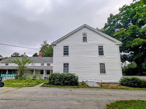 4th image of 16 Parish Hill Rd
