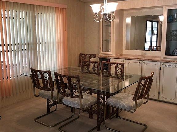 5th image of 32 Berna Cir