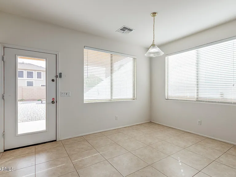 40747 W Robbins Dr — Photo 13