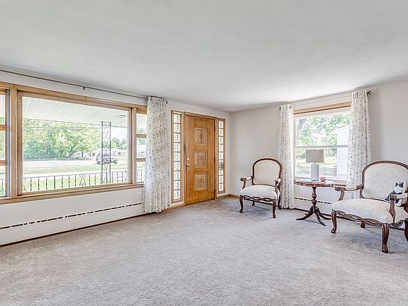 Spacious living room.