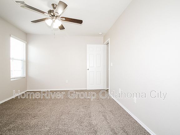 5th image of 3329 SE 94th St