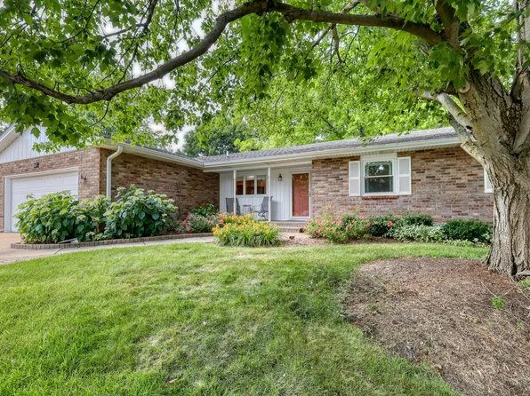 167 Brookside Dr, Elgin, IL 60123