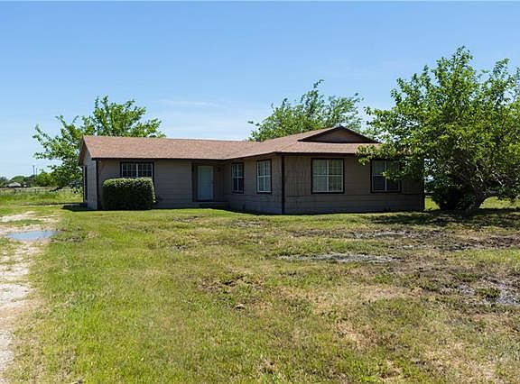 3rd image of 1109 Kirk Ln