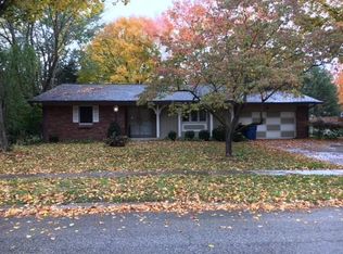 8202 Taunton Rd, Indianapolis, IN 46260