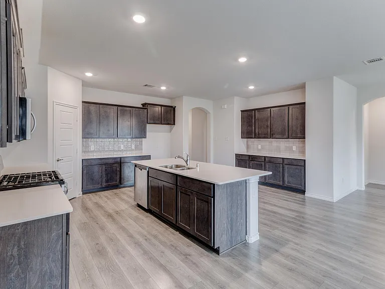 903 Feldspar Way — Photo 5