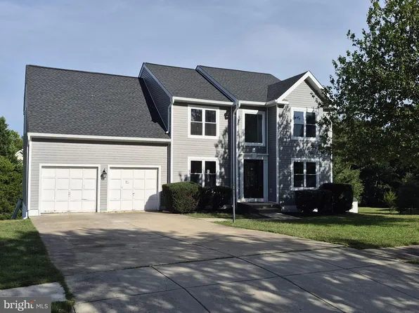 8210 Birdsong Dr, Fort Washington, MD 20744