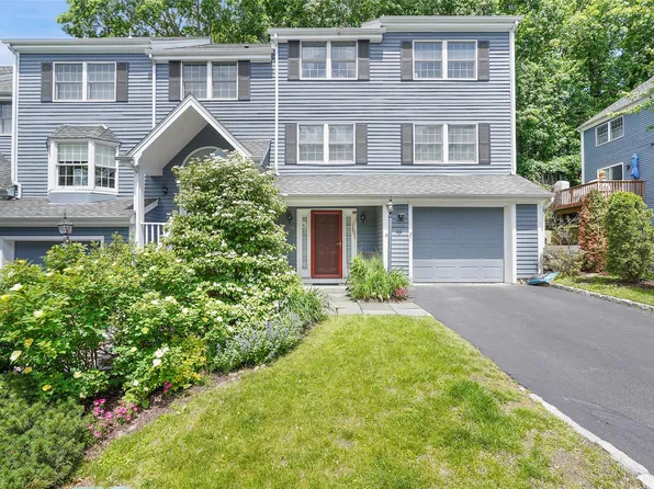 149 King Street #15, Chappaqua, NY 10514