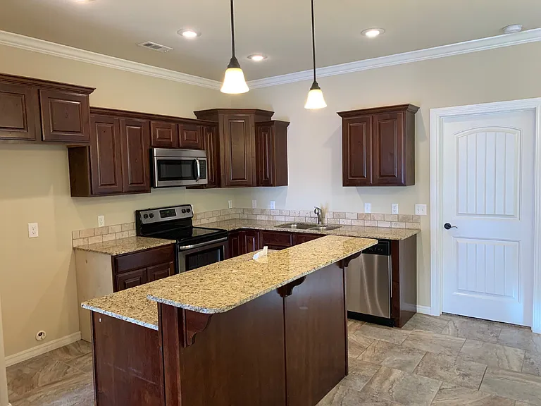 3072 N Autumn Rose Ave — Photo 4