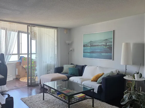 260 Queens Quay W, Toronto, ON