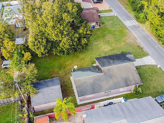 4th image of 6206 N Grady Ave