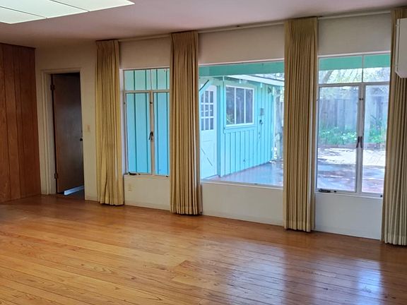 2nd image of 432 Arboleda Dr