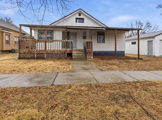 204 E 5th St, Alcester, SD 57001