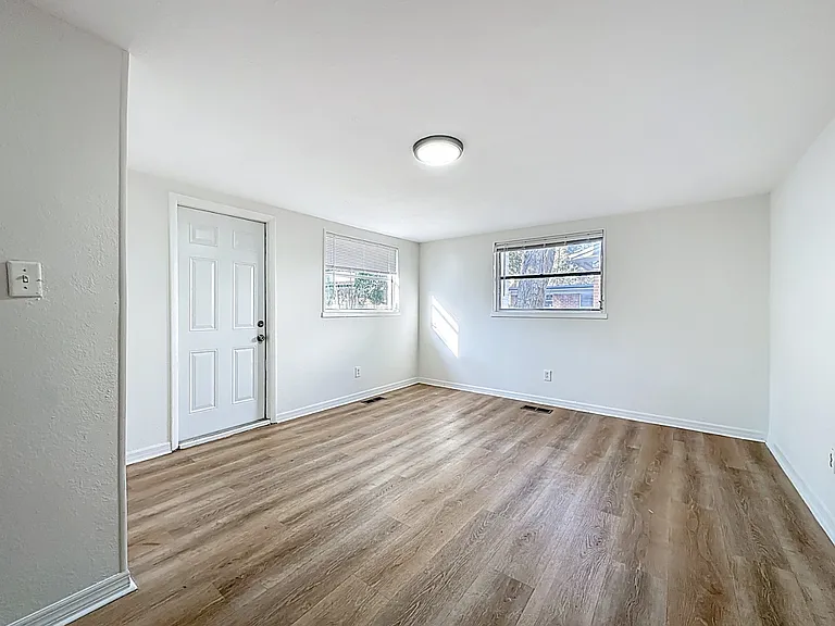 5330 Quan Dr — Photo 8