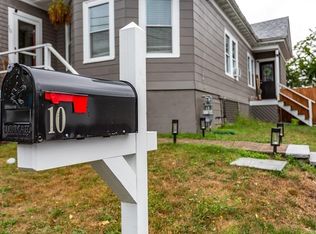 10 Garfield St, Acushnet, MA 02743