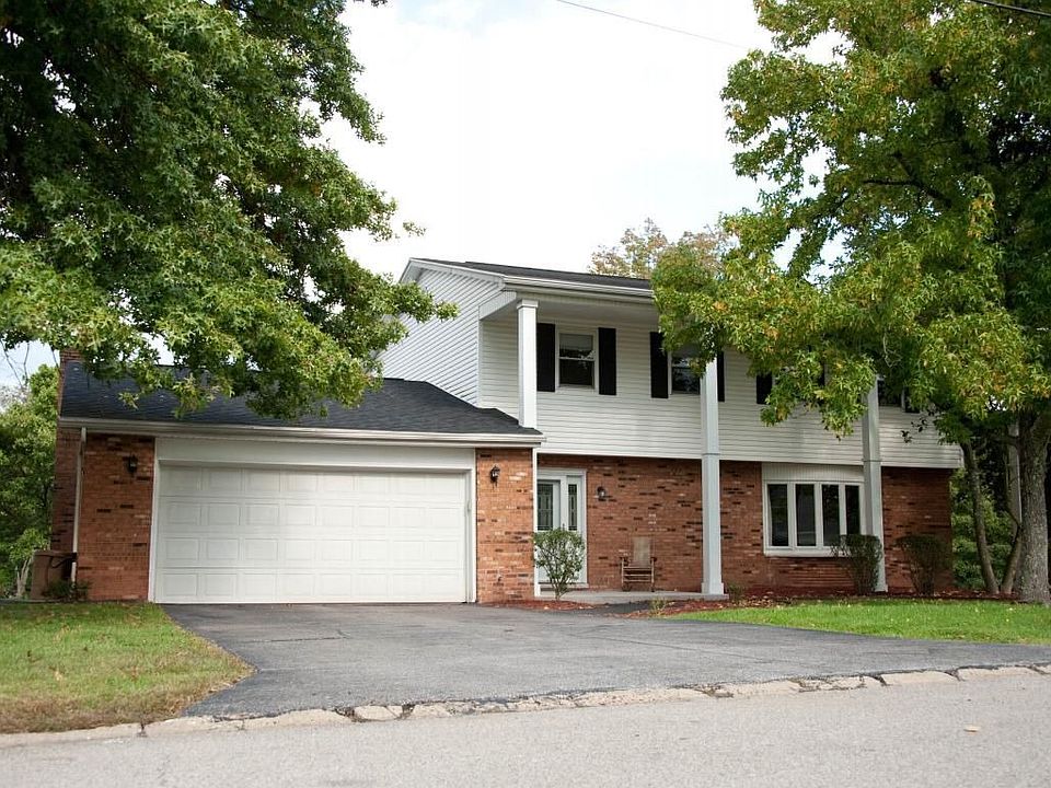 1st image of 41 Lake Dr