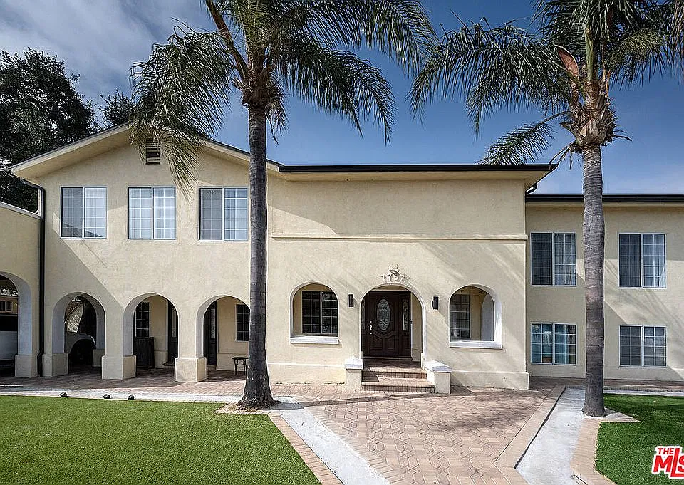 7757 Craner Ave