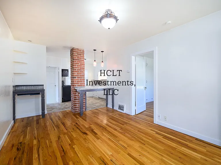 408 11th Ave S #408 — Photo 5