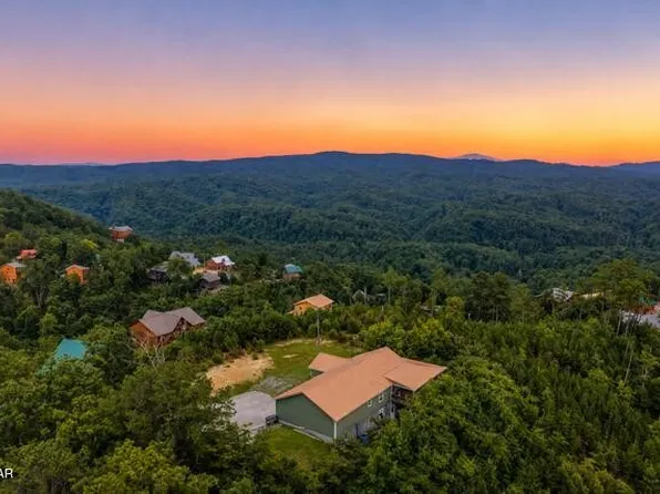 1981 Fox View Rd, Sevierville, TN 37876
