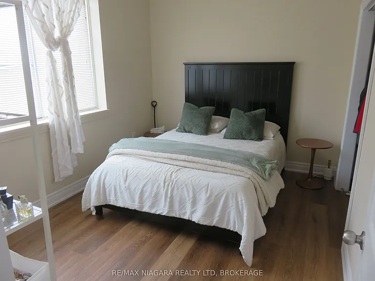 58 Jarvis St #204 — Photo 4