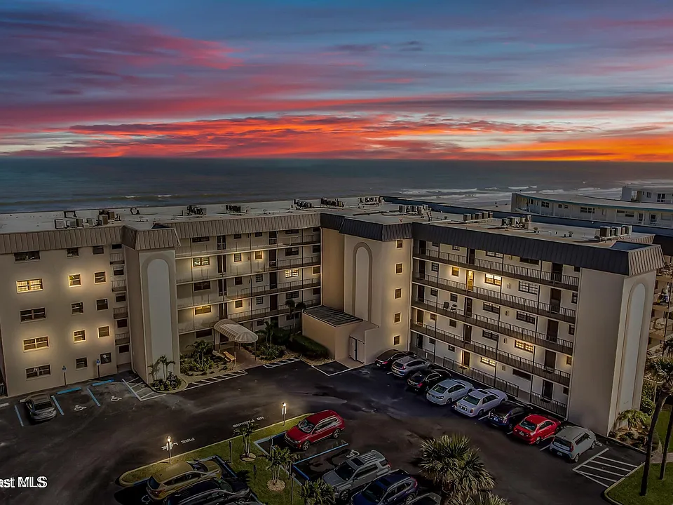4100 Ocean Beach Blvd #206