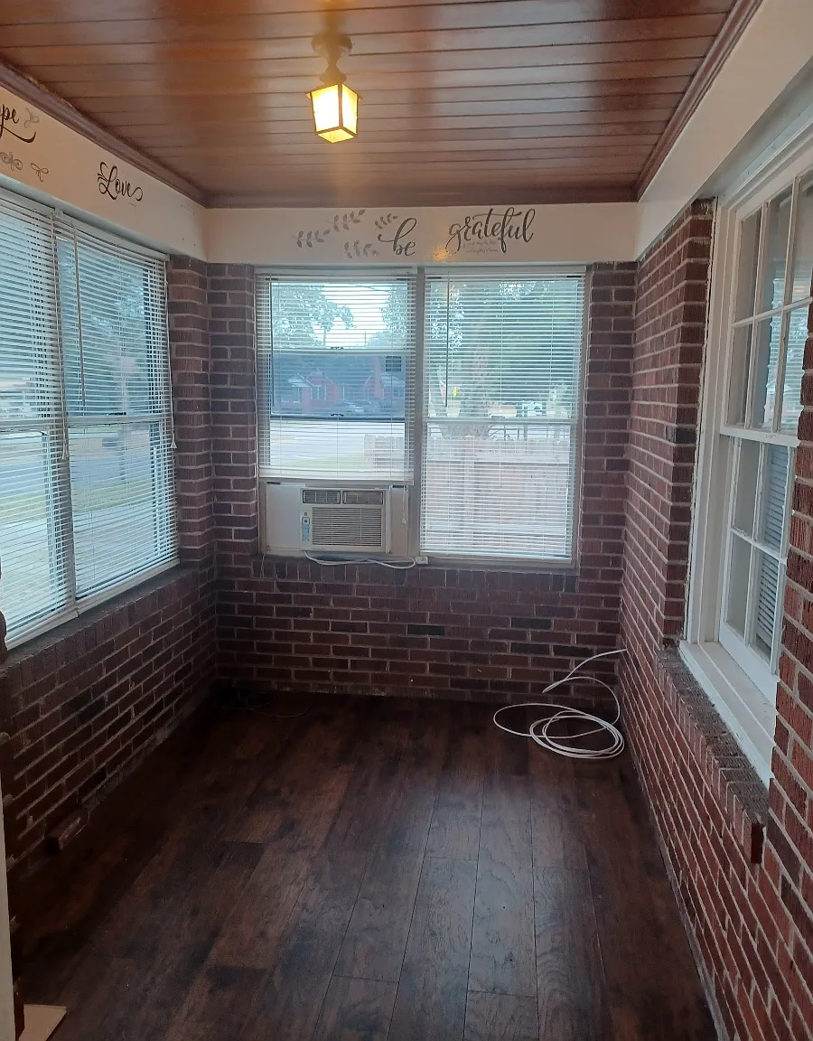 5918 N Pearl St — Photo 2