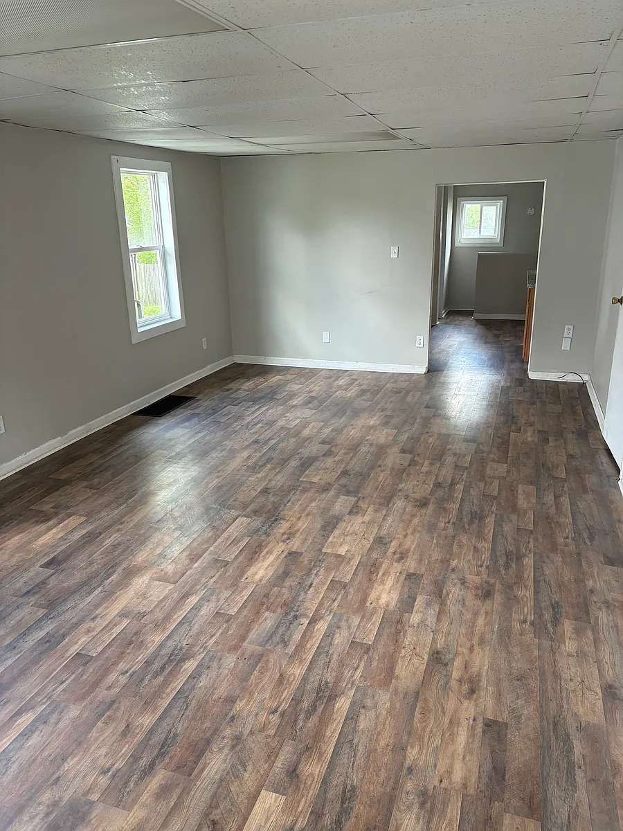Building Photo - 409 Hinckley Blvd