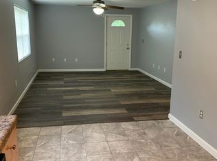 200 Garden St #C, Edwardsville, IL 62025