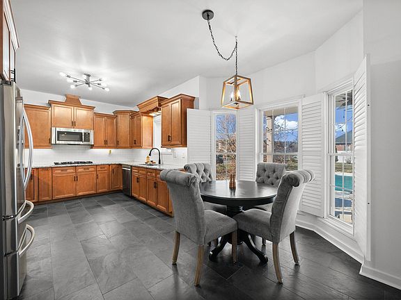 5th image of 879 Iron Wood Cir
