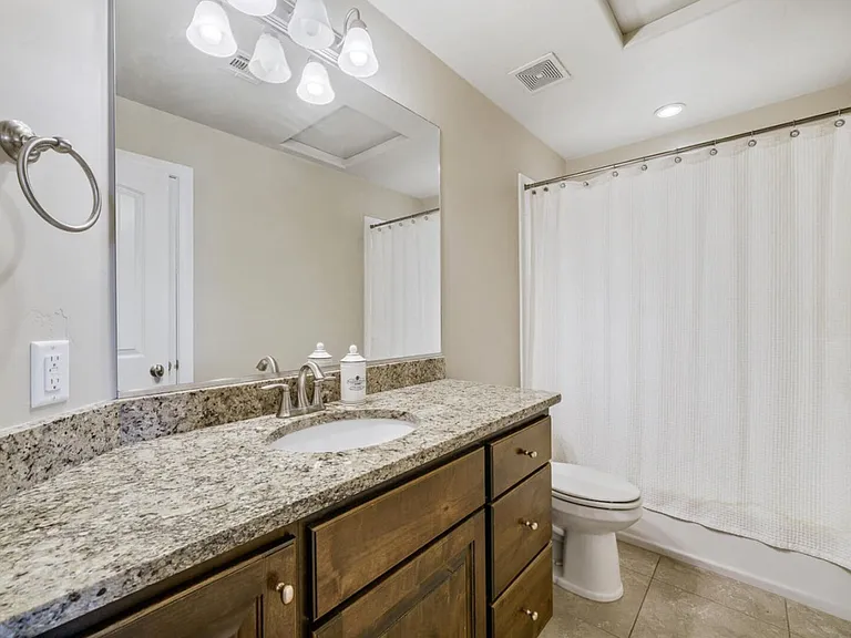 E Torrey Pines Dr — Photo 15