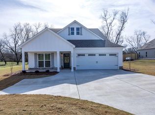 124 Chinaberry St, Pine Mountain, GA 31822