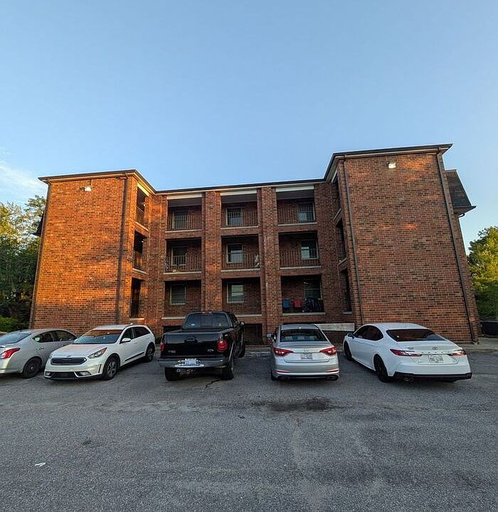 1st image of 331 9th Avenue Dr NE #12