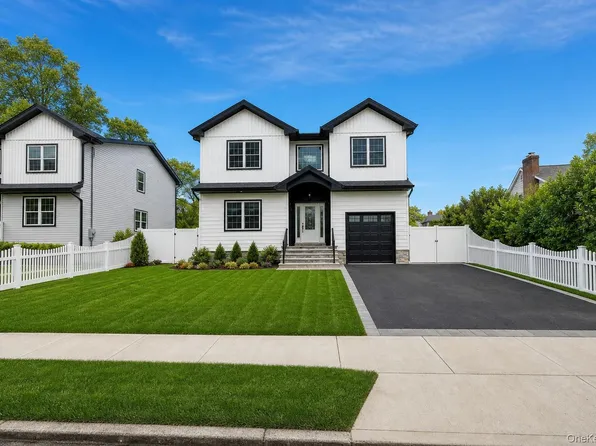 833 Cleveland Street, West Hempstead, NY 11552