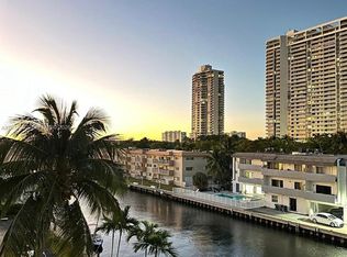 3601 NE 170th St APT 409, North Miami Beach, FL 33160