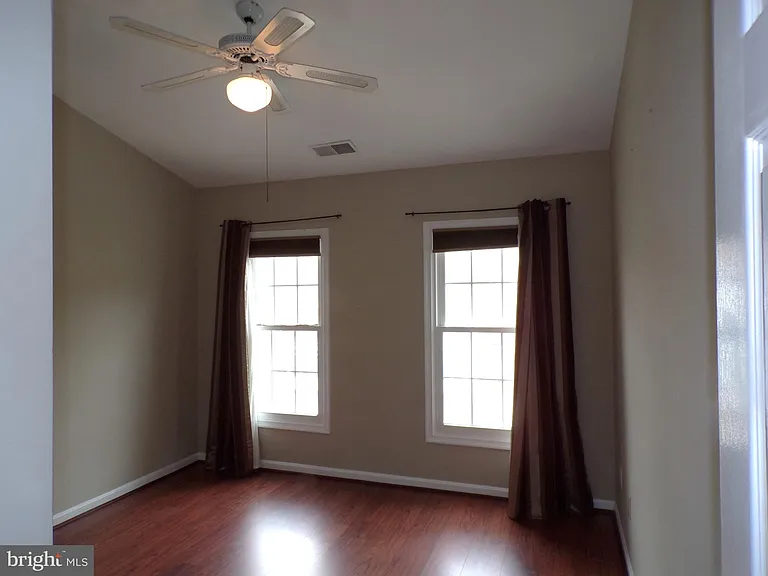 6624 Thurlton Dr — Photo 20