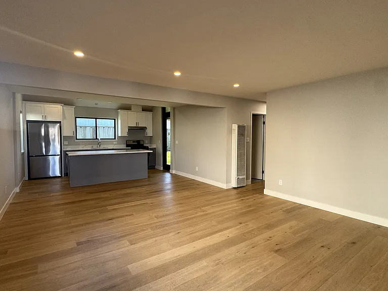 11 Spruce St #11 — Photo 9