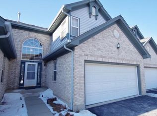 420 Kresswood Dr, McHenry, IL 60050