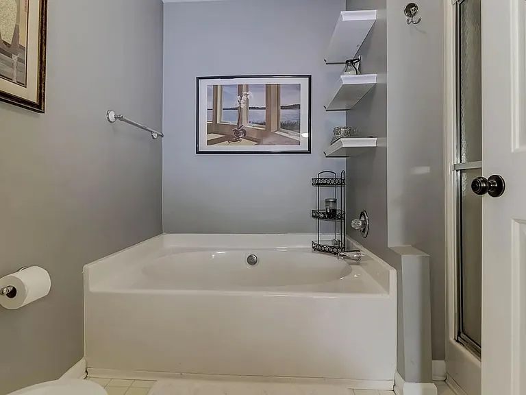 1691 Dexter Ln — Photo 14
