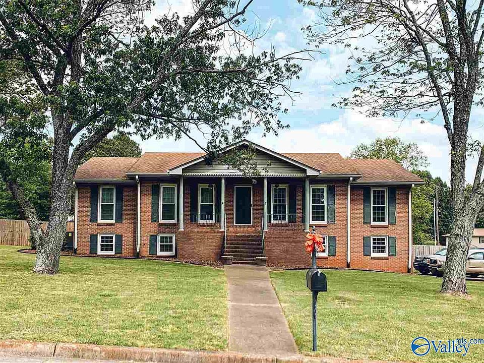 1st image of 812 Ashwood Dr
