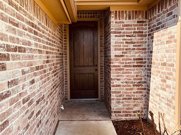 4th image of 532 Landry Ct