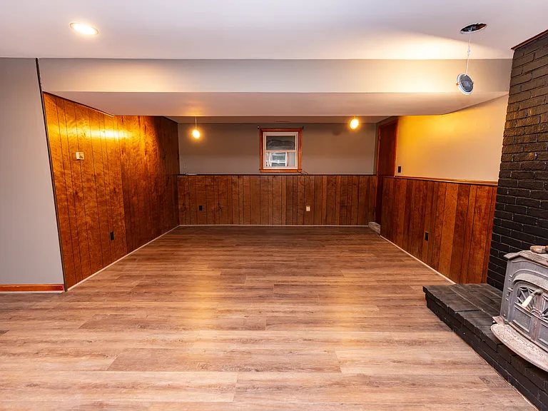 45 Renshaw Rd — Photo 15