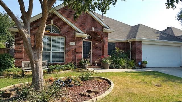 1st image of 1704 Flatwood Dr