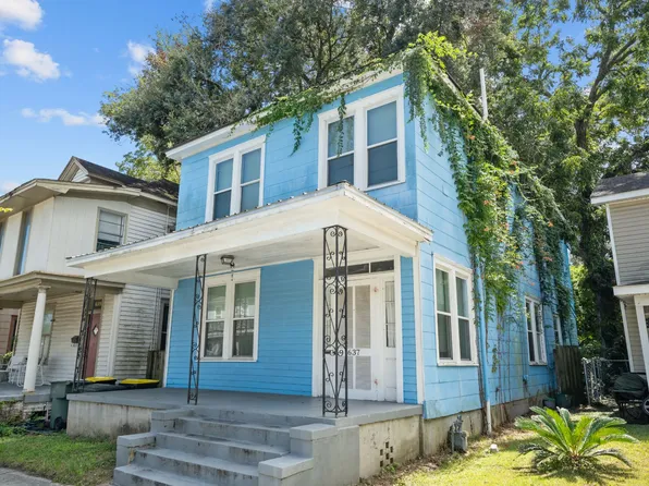 637 E 39th St, Savannah, GA 31401