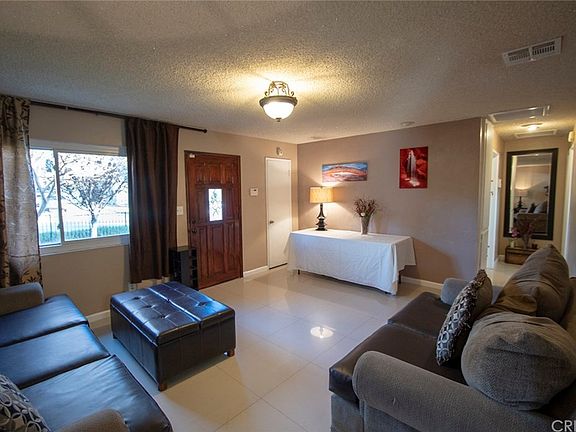 5th image of 17613 Scherzinger Ln