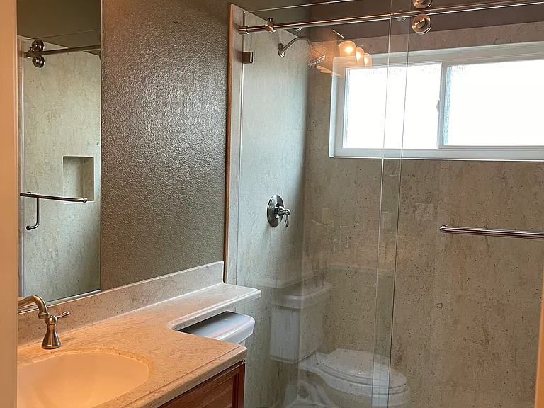 1213 Regina St — Photo 55