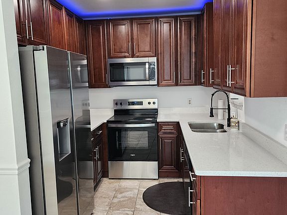 3rd image of 501 Cornell Ave