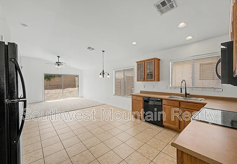 1237 W Fruit Tree Ln — Photo 14