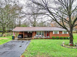 111 Deer Park Ln, Calhoun, GA 30701