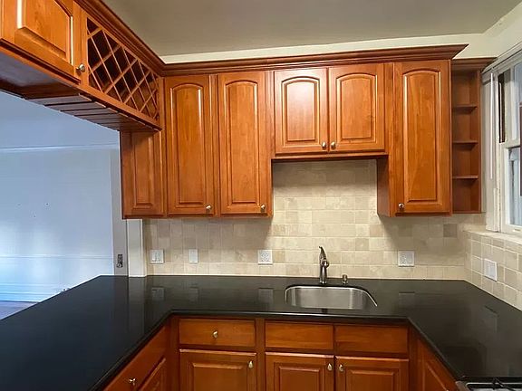 4th image of 790 California St #1B-1Ba-600Sqft