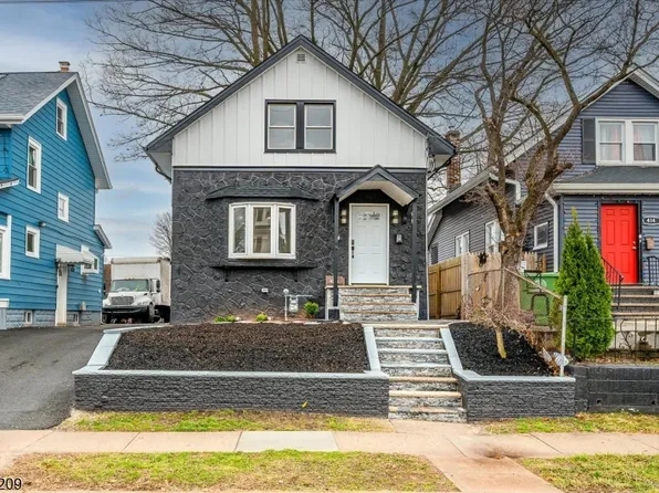 418 E 5Th Ave, Roselle Boro, NJ 07203